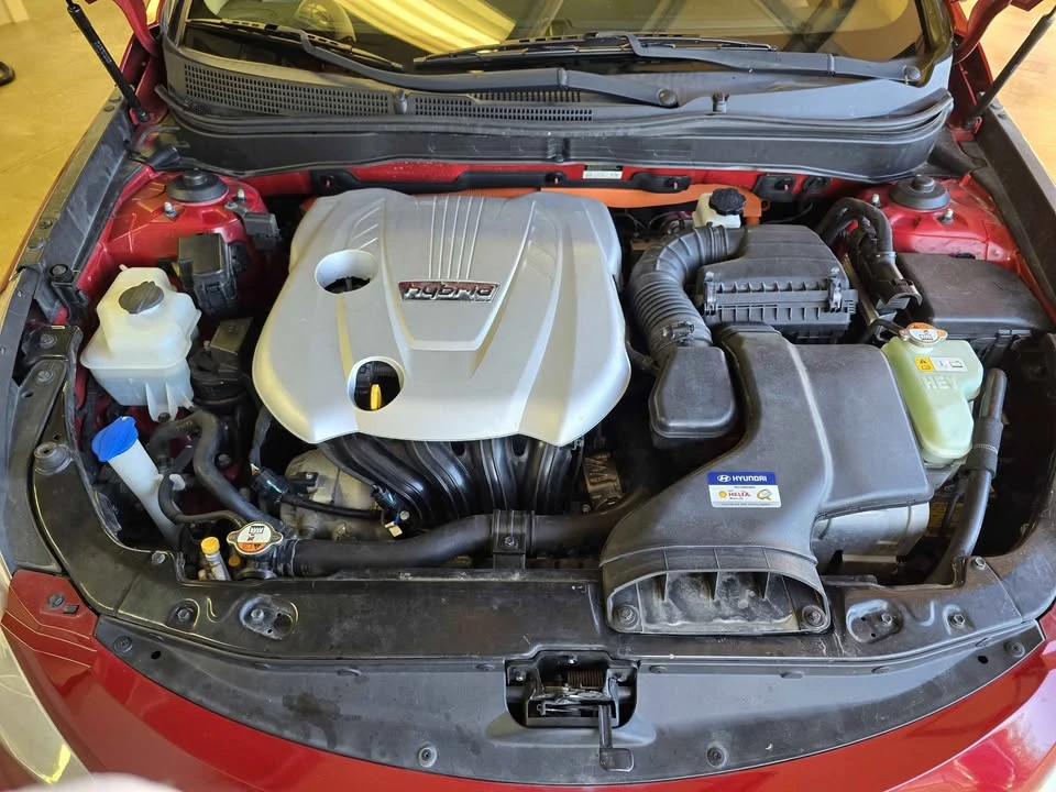 2012 Hyundai Sonata - Image 10 of 12