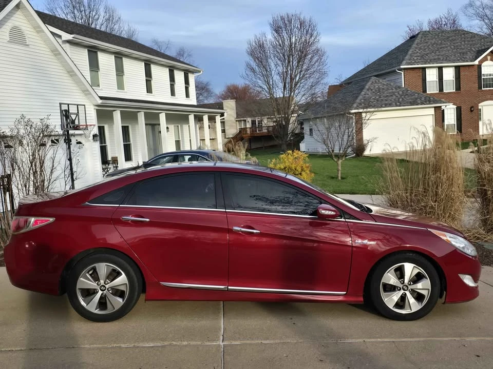 2012 Hyundai Sonata - Image 7 of 12
