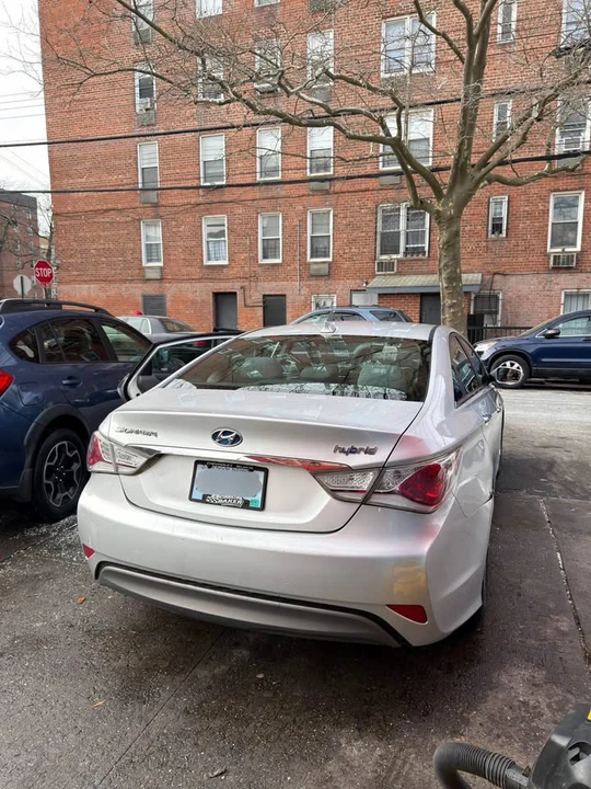 2012 Hyundai Sonata - Image 3 of 4