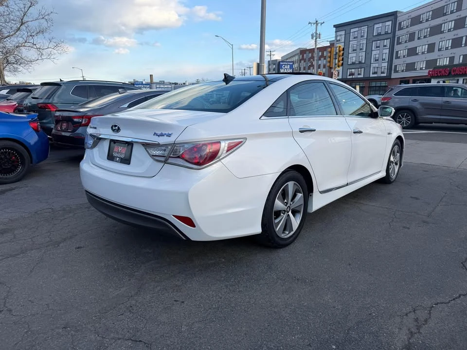2012 Hyundai Sonata - Image 2 of 7