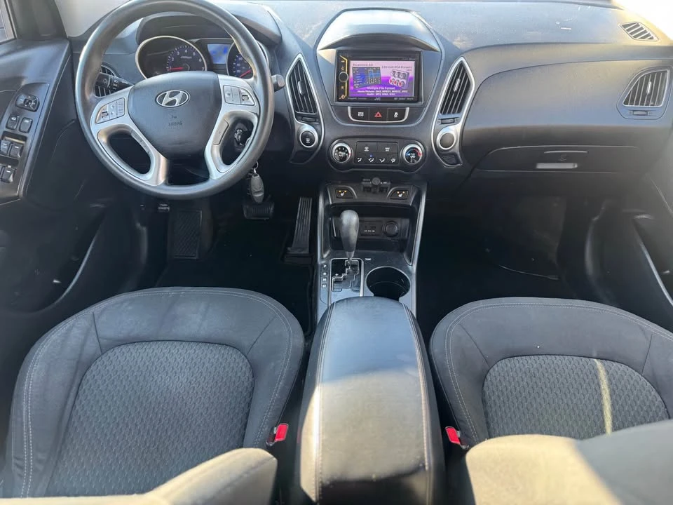 2012 Hyundai Tucson - Image 10 of 13