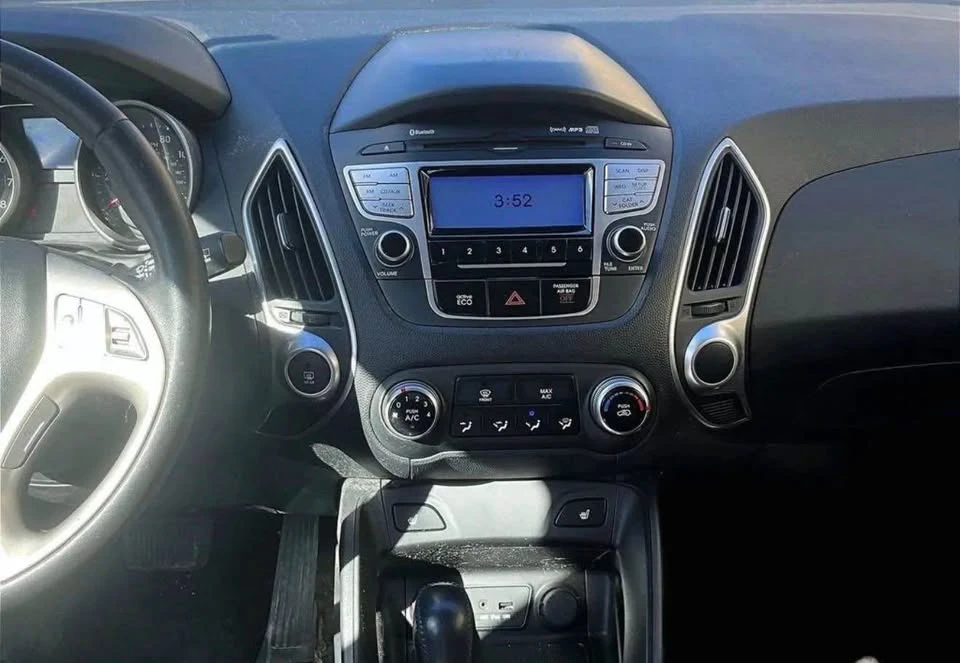 2012 Hyundai Tucson - Image 6 of 13