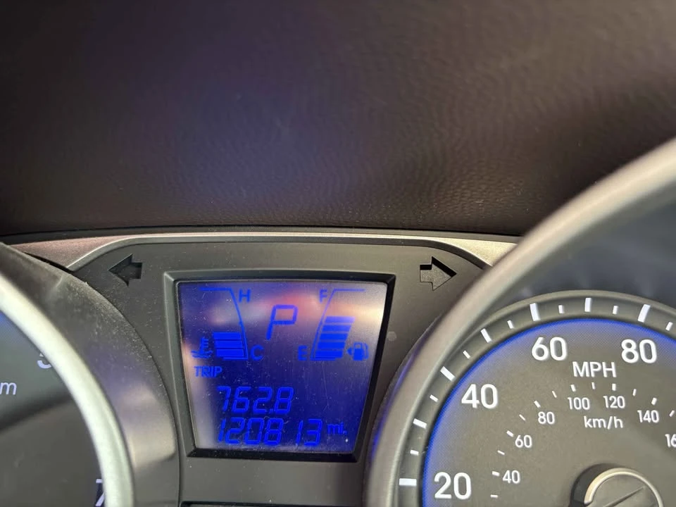 2012 Hyundai Tucson - Image 4 of 7