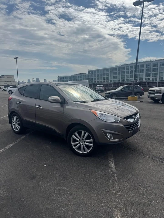 2012 Hyundai Tucson - Image 2 of 10