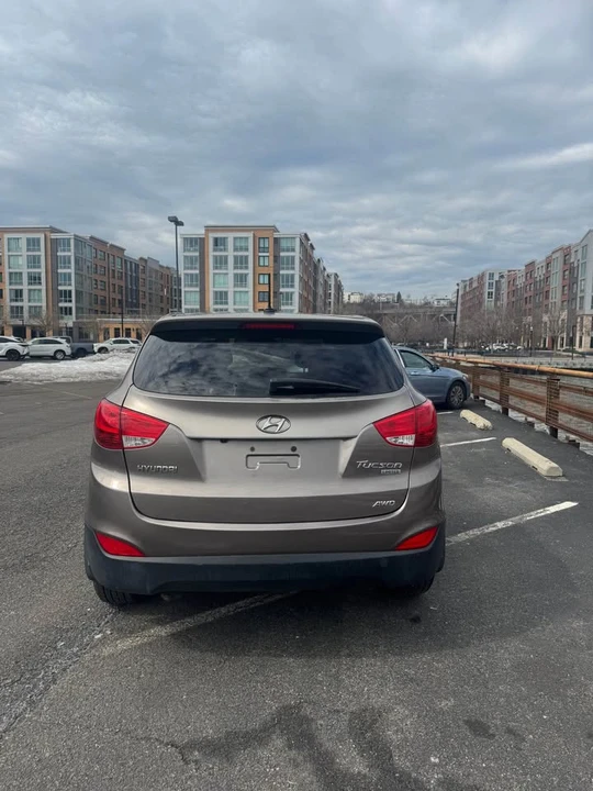 2012 Hyundai Tucson - Image 3 of 10
