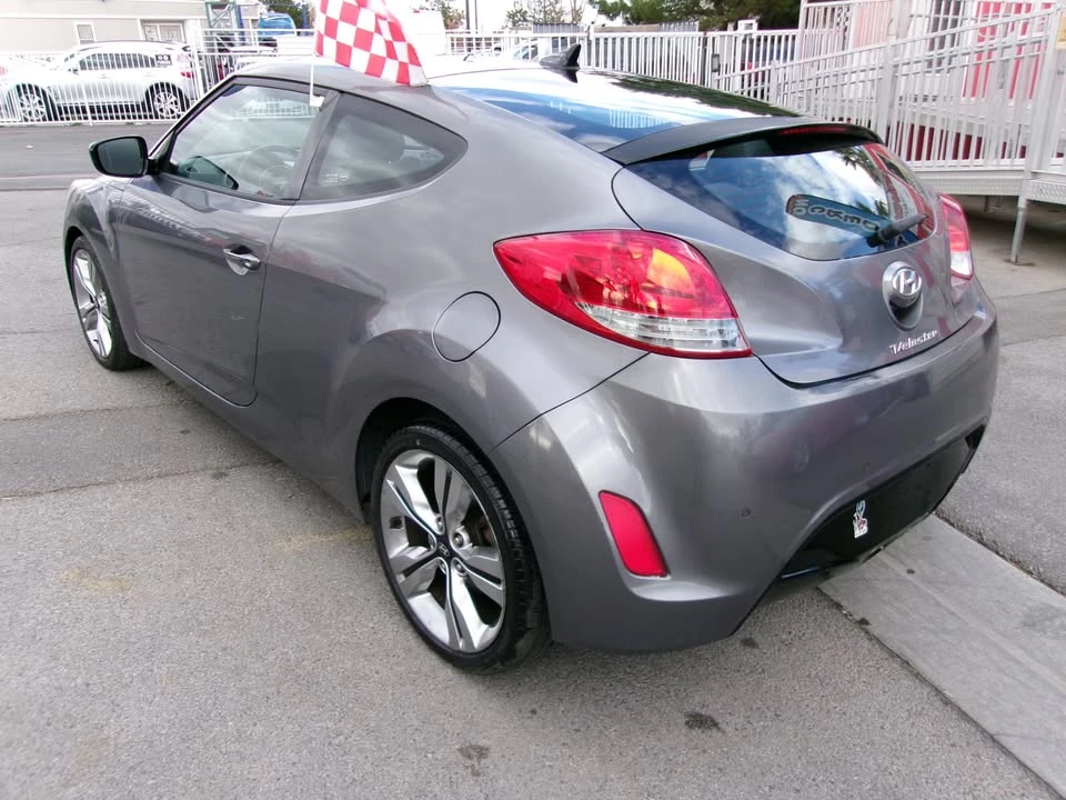 2012 Hyundai Veloster - Image 7 of 20