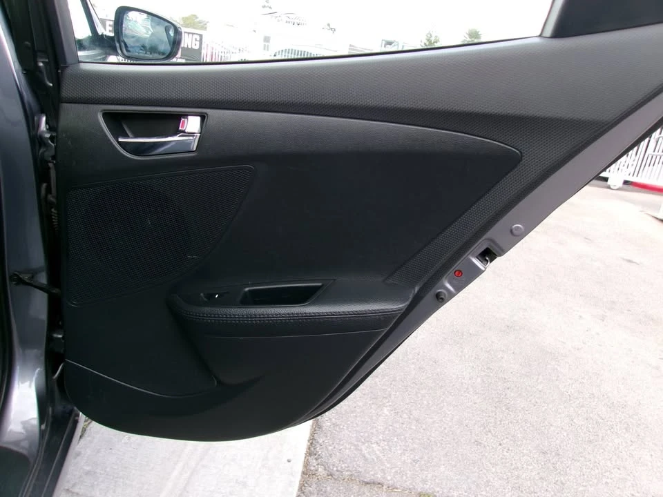 2012 Hyundai Veloster - Image 15 of 20