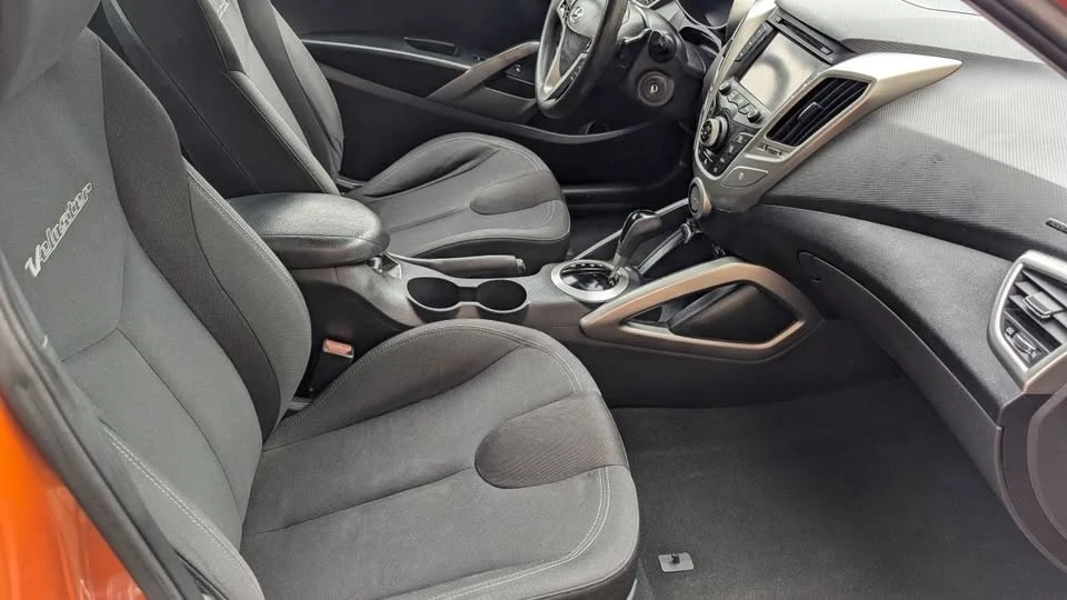 2012 Hyundai Veloster - Image 13 of 16