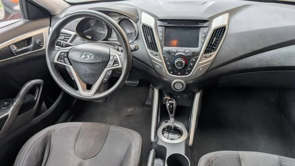 2012 Hyundai Veloster - Image 9 of 16