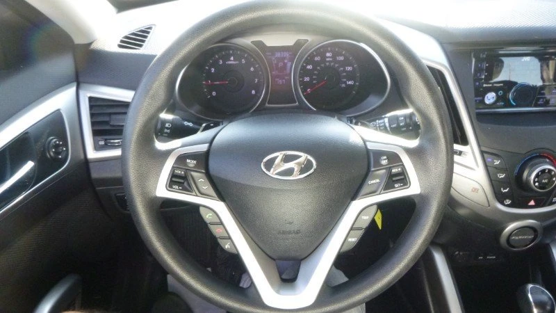 2012 Hyundai Veloster - Image 12 of 18