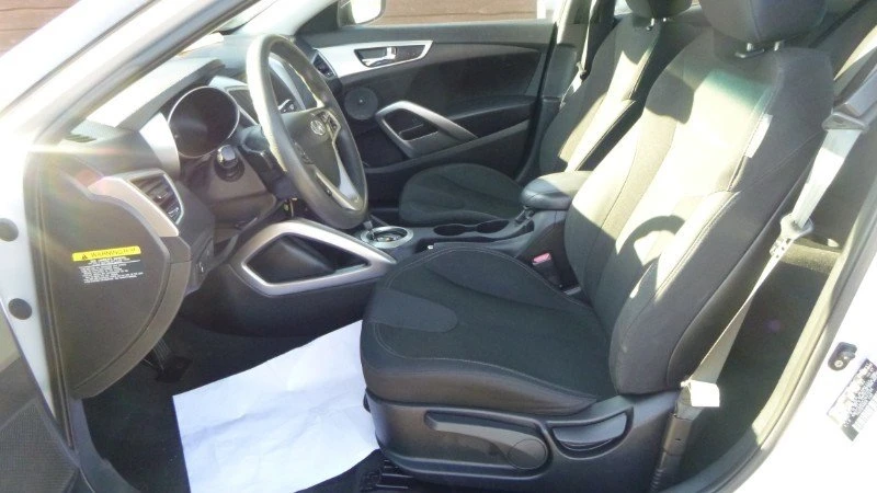 2012 Hyundai Veloster - Image 10 of 18