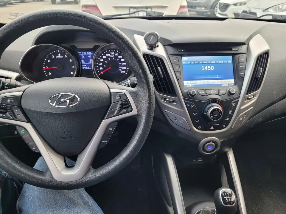 2012 Hyundai Veloster - Image 7 of 7