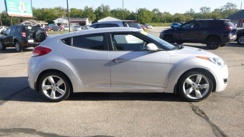 2012 Hyundai Veloster - Image 4 of 18