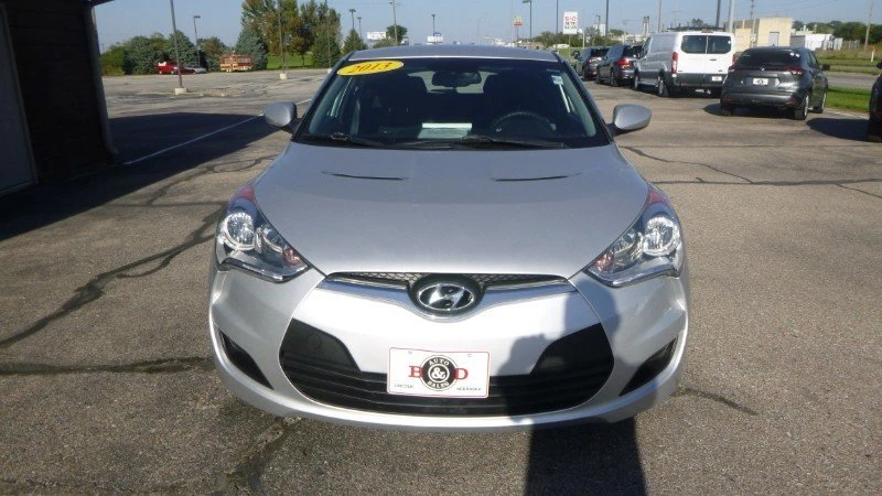 2012 Hyundai Veloster - Image 2 of 18