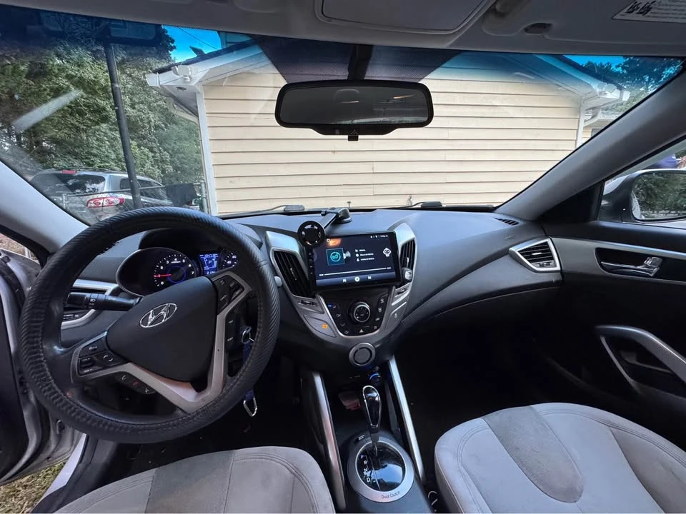 2012 Hyundai Veloster - Image 4 of 6