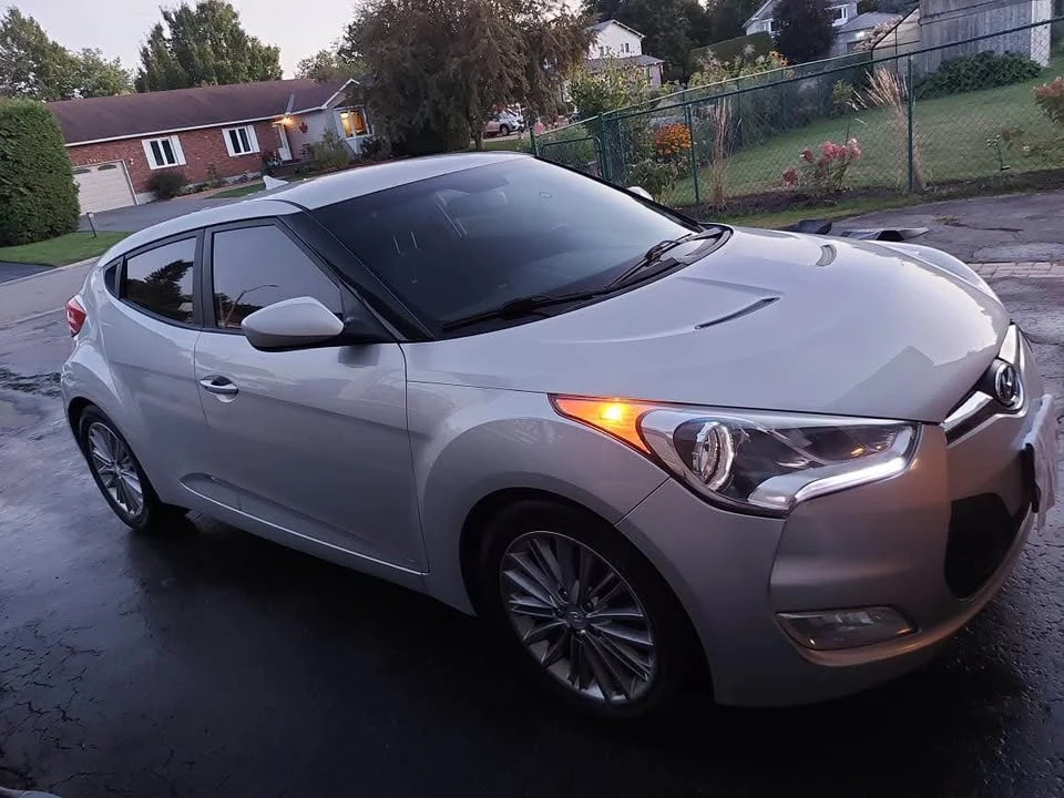2012 Hyundai Veloster - Image 7 of 9