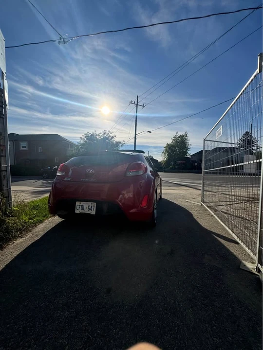 2012 Hyundai Veloster - Image 2 of 8