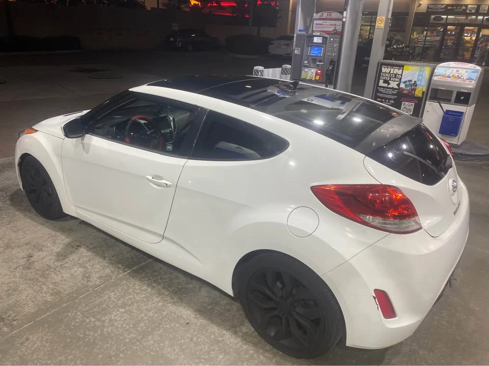 2012 Hyundai Veloster - Image 3 of 10