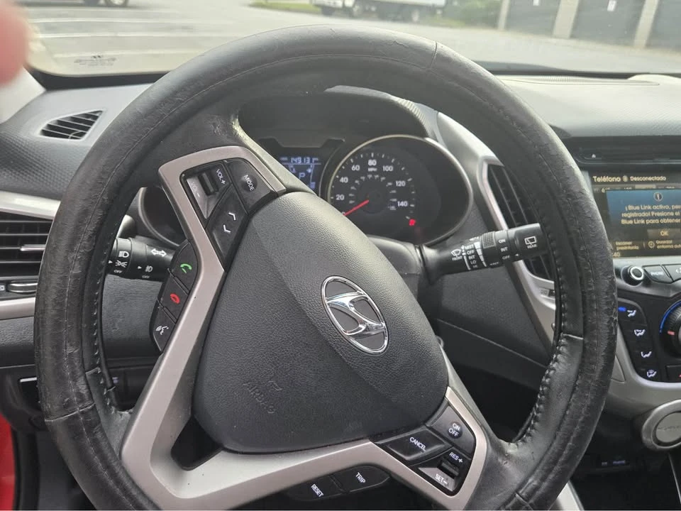 2012 Hyundai Veloster - Image 5 of 15