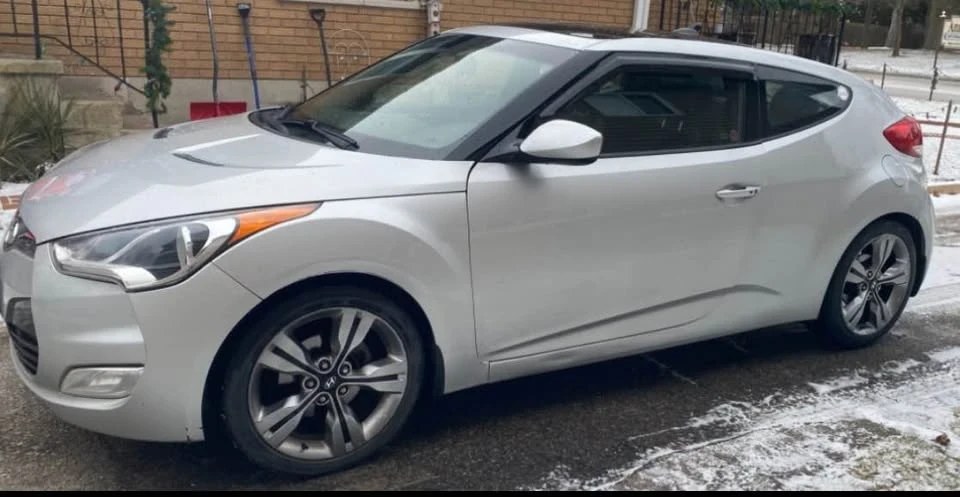 2012 Hyundai Veloster - Image 4 of 8