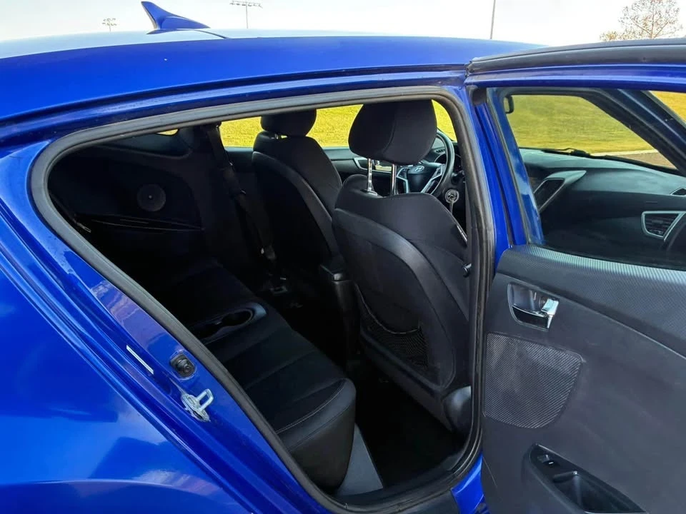 2012 Hyundai Veloster - Image 11 of 13
