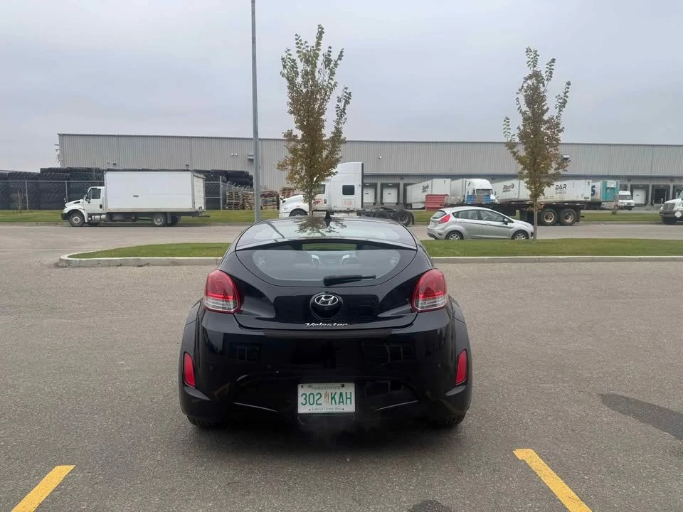 2012 Hyundai Veloster - Image 2 of 16