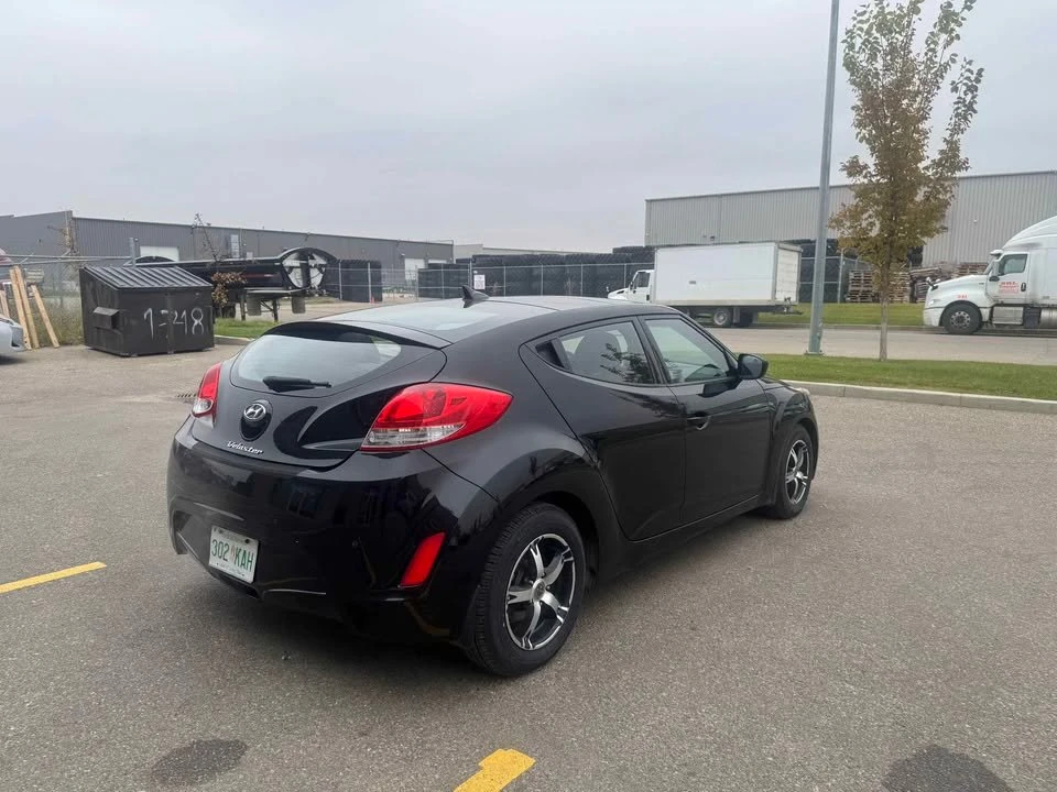 2012 Hyundai Veloster - Image 3 of 16