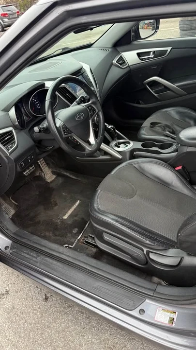2012 Hyundai Veloster - Image 13 of 17