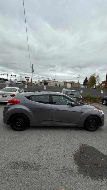 2012 Hyundai Veloster - Image 7 of 17