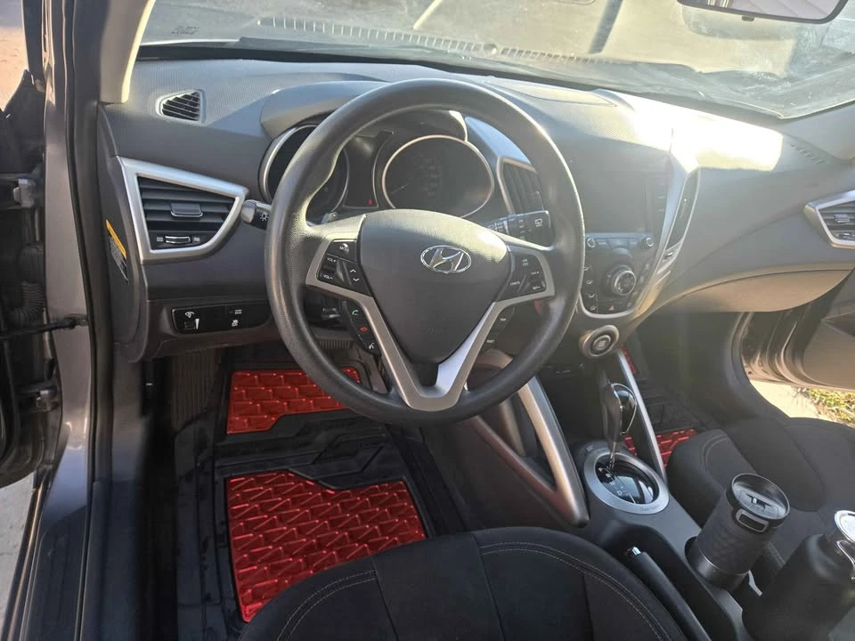 2012 Hyundai Veloster - Image 4 of 12