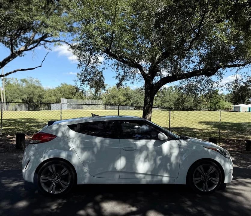 2012 Hyundai Veloster - Image 6 of 11