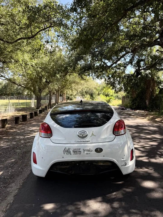 2012 Hyundai Veloster - Image 4 of 11