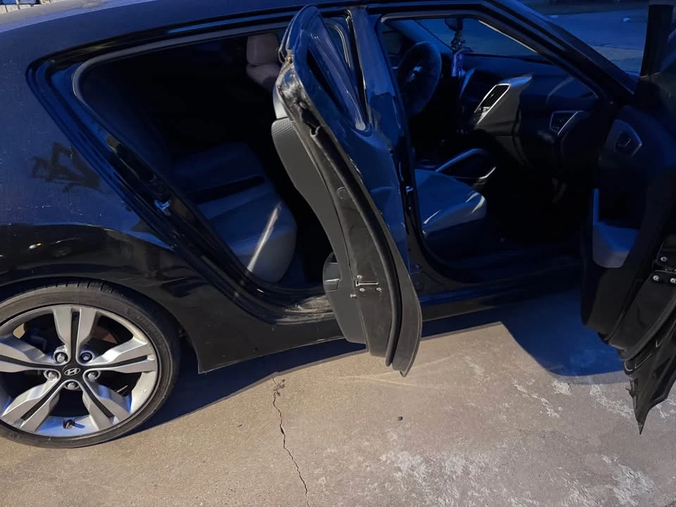 2012 Hyundai Veloster - Image 3 of 3