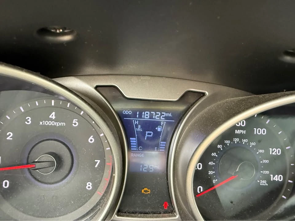 2012 Hyundai Veloster - Image 8 of 10