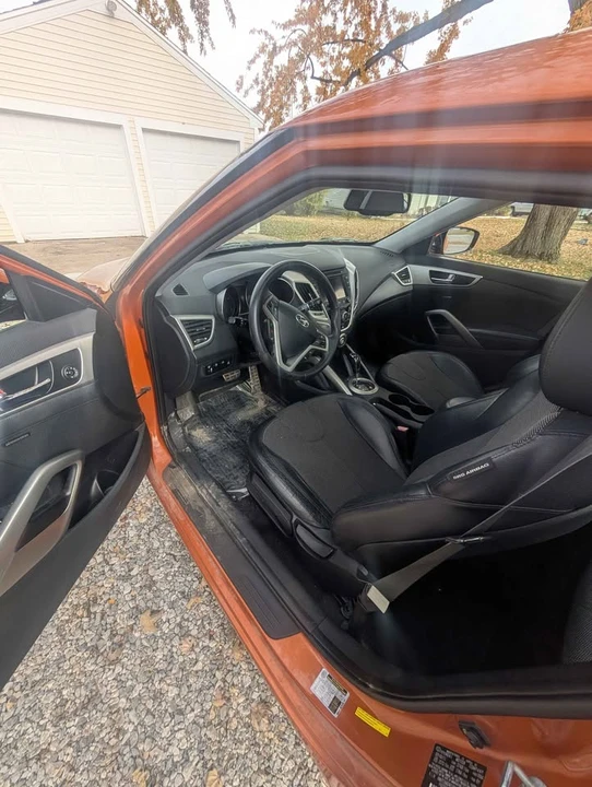 2012 Hyundai Veloster - Image 16 of 20