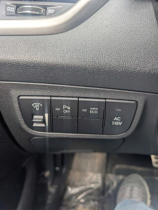 2012 Hyundai Veloster - Image 12 of 20