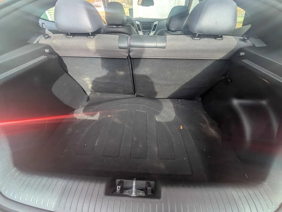 2012 Hyundai Veloster - Image 19 of 20