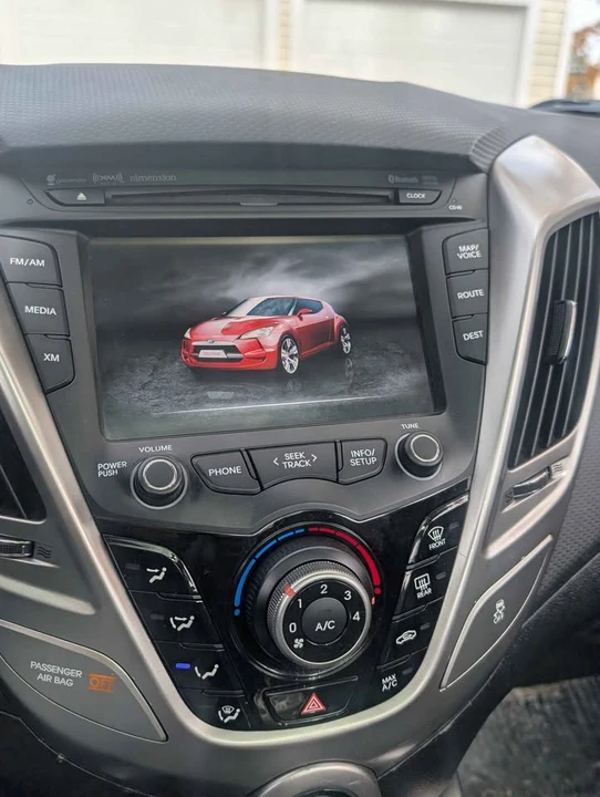 2012 Hyundai Veloster - Image 10 of 20