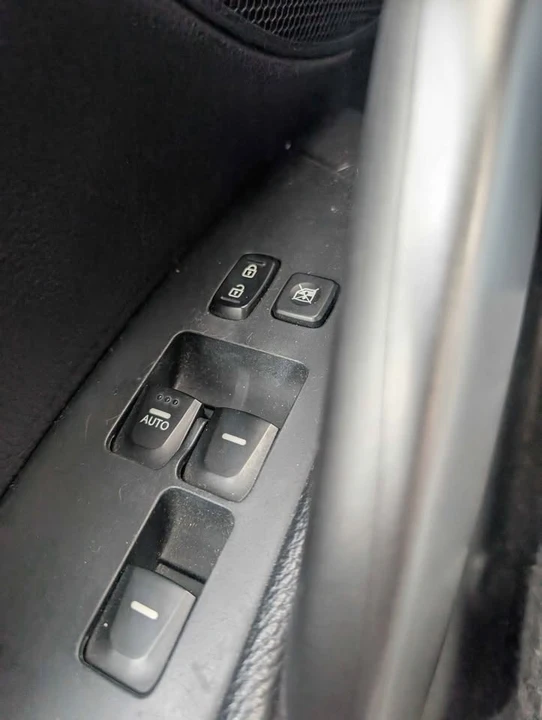 2012 Hyundai Veloster - Image 11 of 20