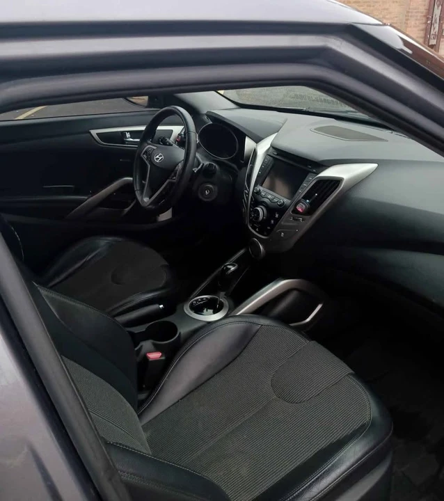 2012 Hyundai Veloster - Image 5 of 6