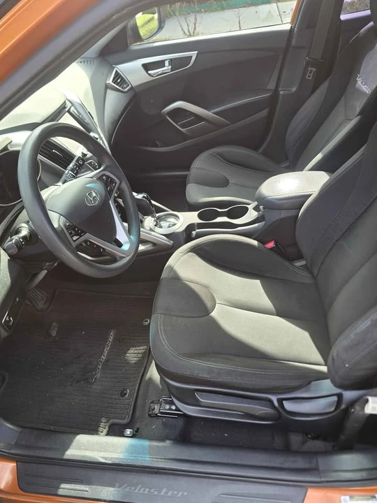 2012 Hyundai Veloster - Image 7 of 7