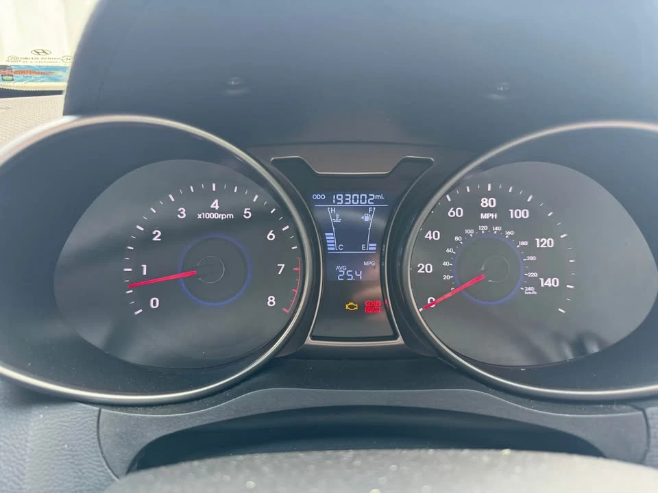 2012 Hyundai Veloster - Image 10 of 14