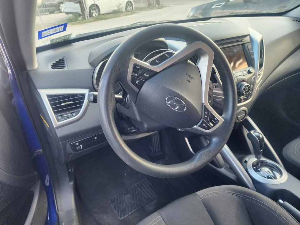 2012 Hyundai Veloster - Image 13 of 16