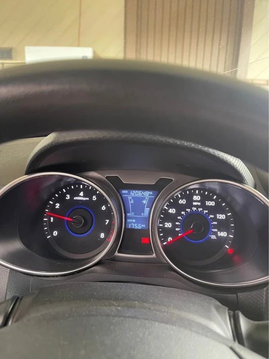 2012 Hyundai Veloster - Image 6 of 10