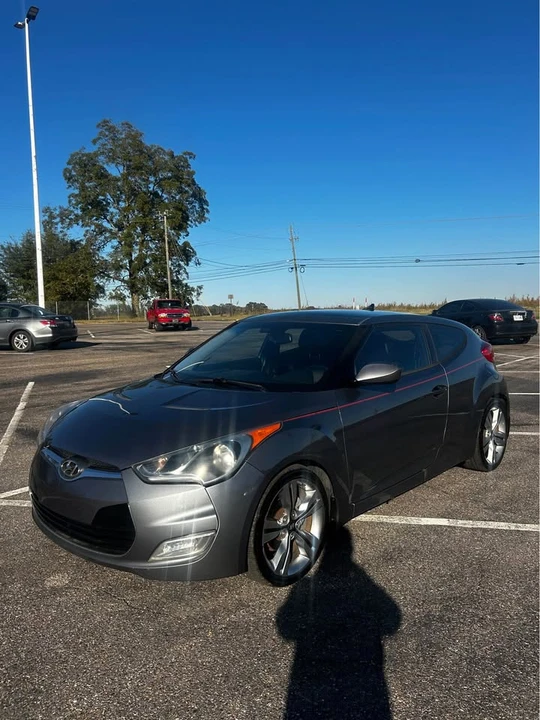 2012 Hyundai Veloster - Image 2 of 16
