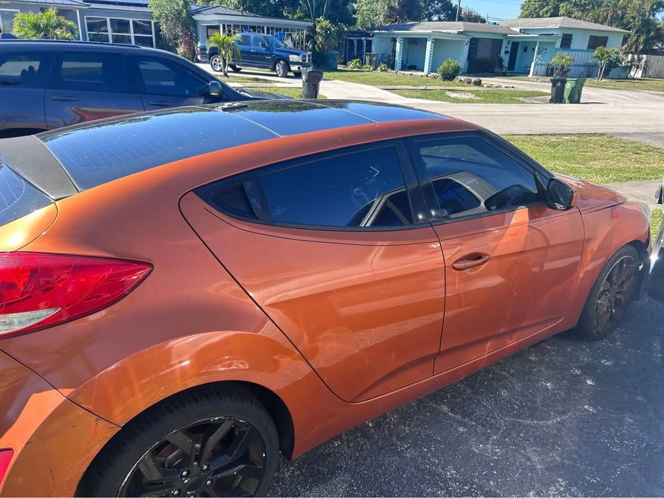 2012 Hyundai Veloster - Image 4 of 4