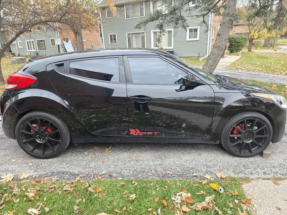 2012 Hyundai Veloster - Image 3 of 11