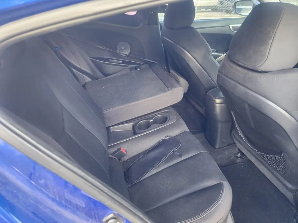 2012 Hyundai Veloster - Image 10 of 16