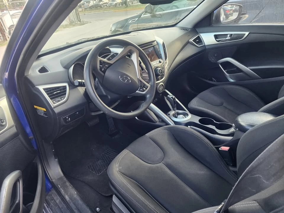 2012 Hyundai Veloster - Image 12 of 16