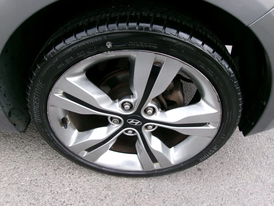 2012 Hyundai Veloster - Image 9 of 20
